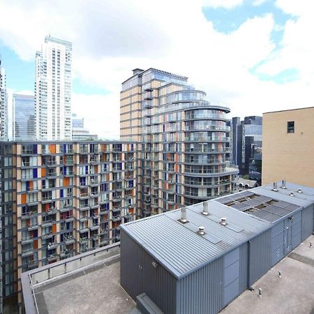 Lovely 2 Bedroom Apartment With Amazing Views In E14 Londra Dış mekan fotoğraf