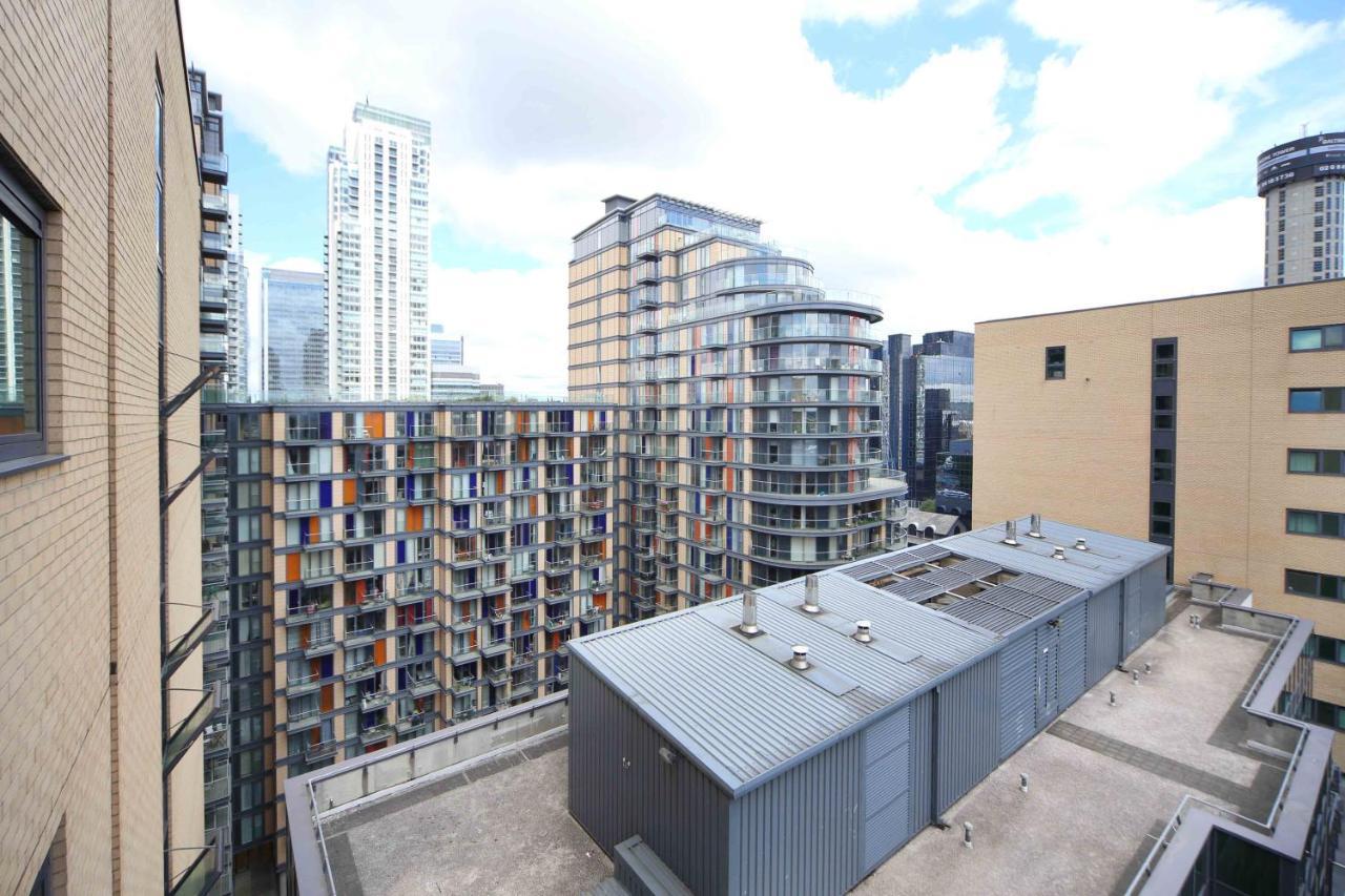 Lovely 2 Bedroom Apartment With Amazing Views In E14 Londra Dış mekan fotoğraf
